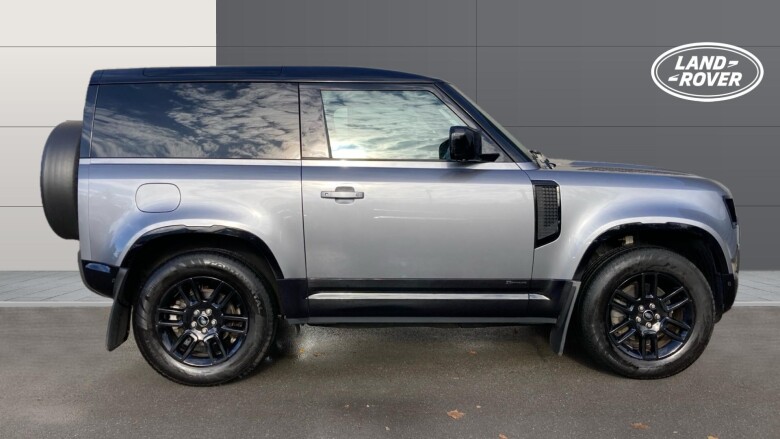 Land Rover Defender 3.0 D250 X-Dynamic S 90 3dr Auto Diesel Estate